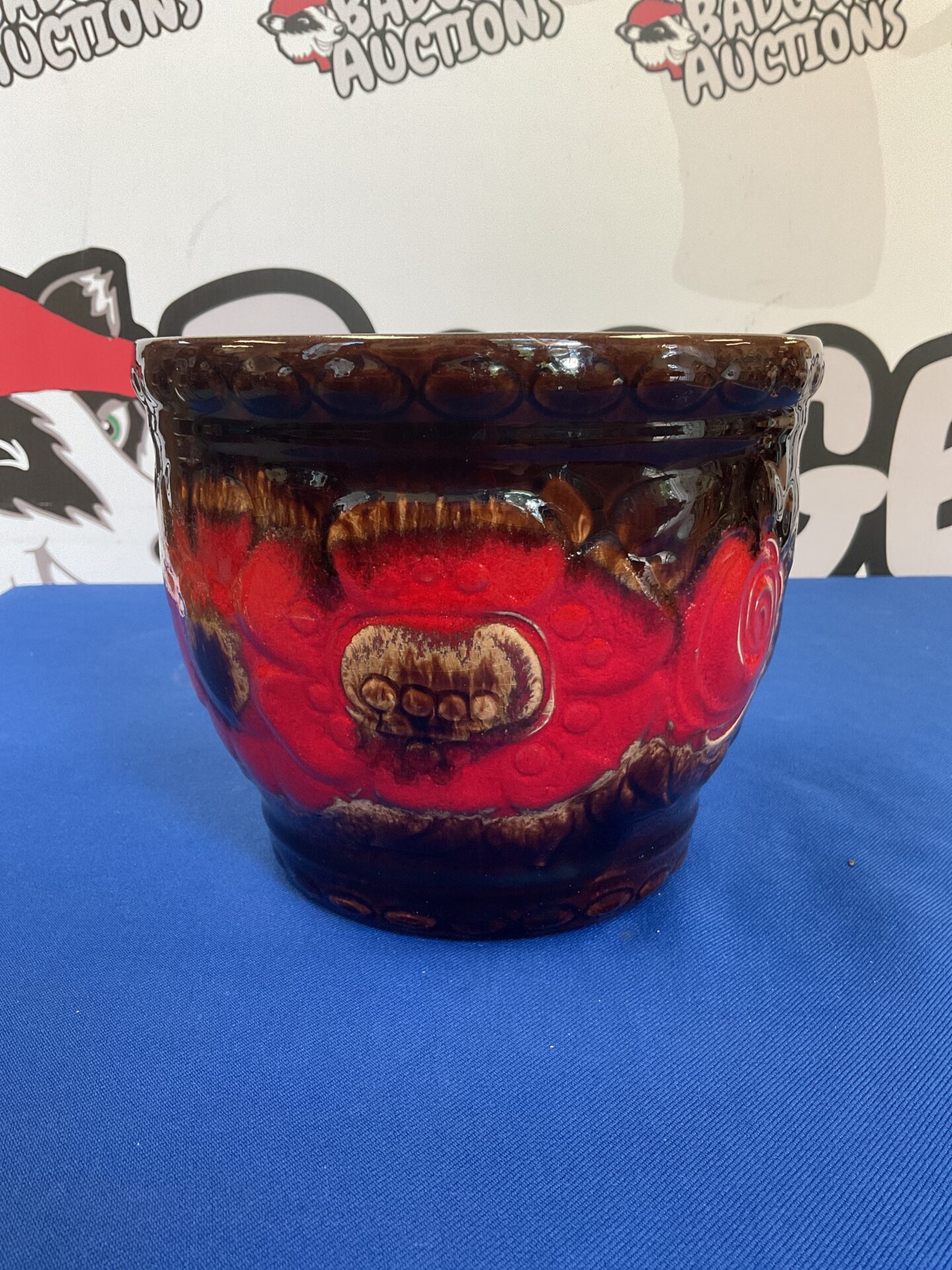 060 Vintage west german fat lava style plant pot 6” tall