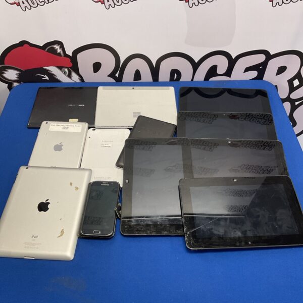 Tablet bundle lot including Apple, Dell, and Windows devices.