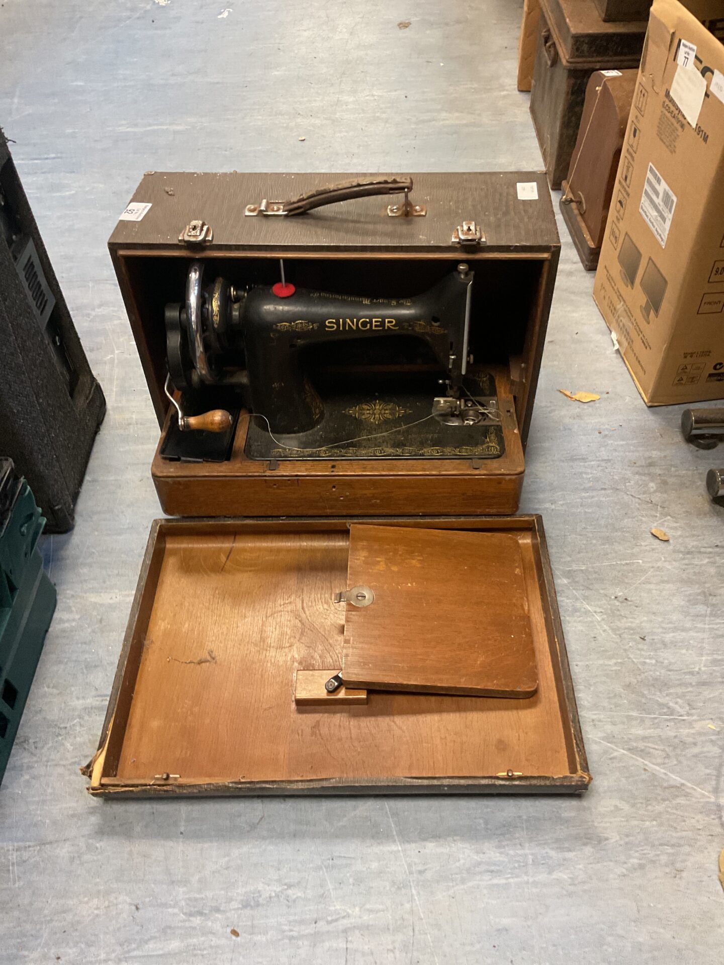 109 Vintage hand cranked singer sewing machine