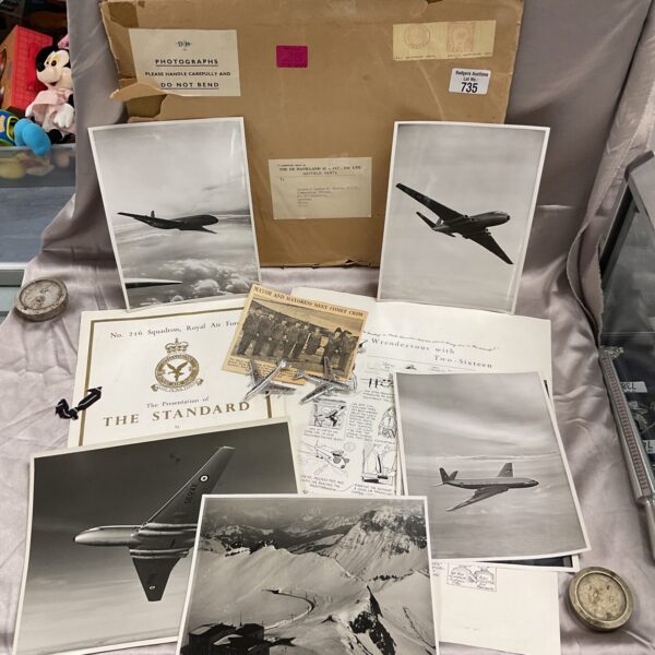 Vintage photographs of 216 Squadron RAF and Comet aircraft at RAF Lynham.