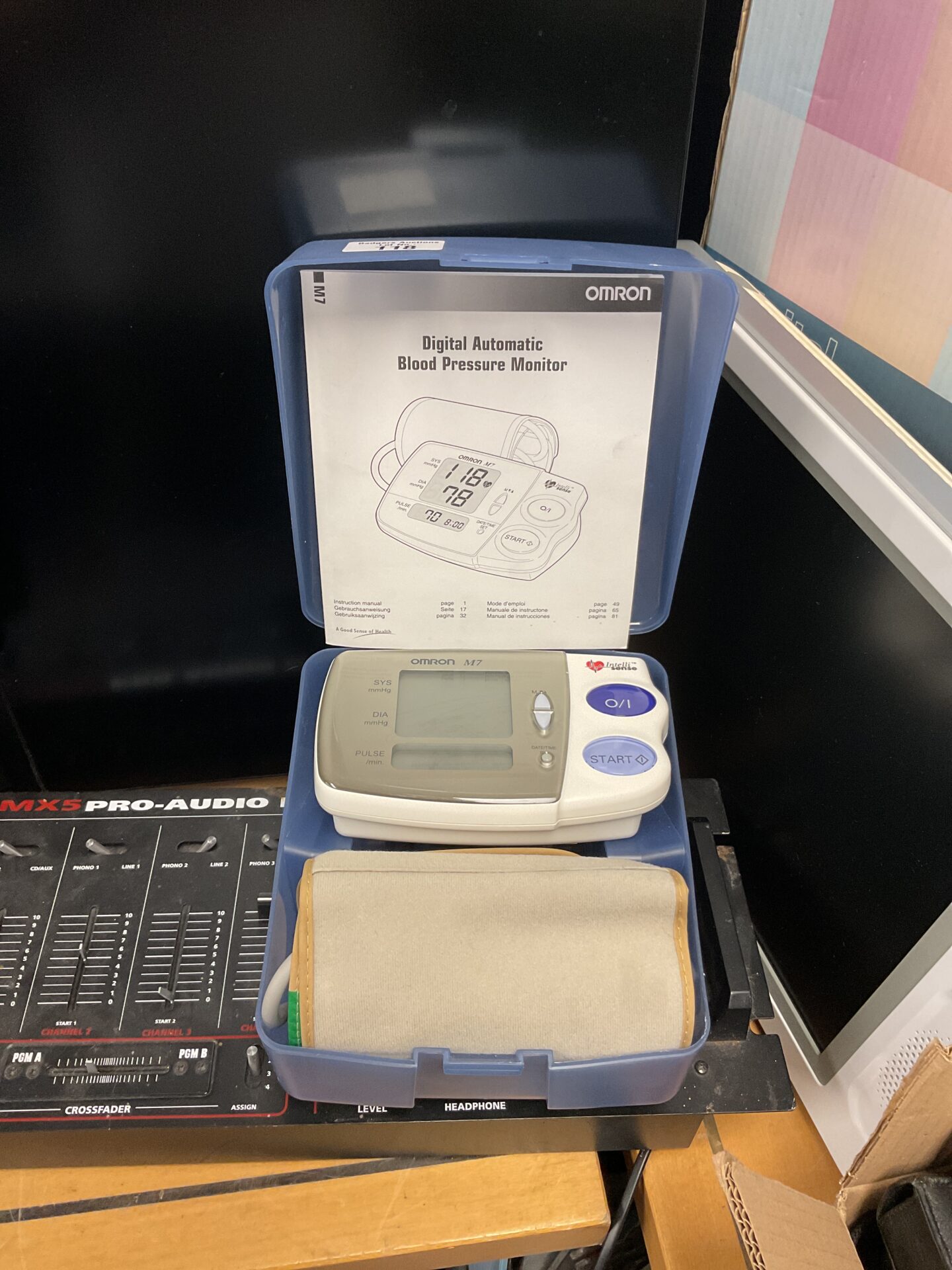 118 Omron m7 digital automatic blood pressure monitor