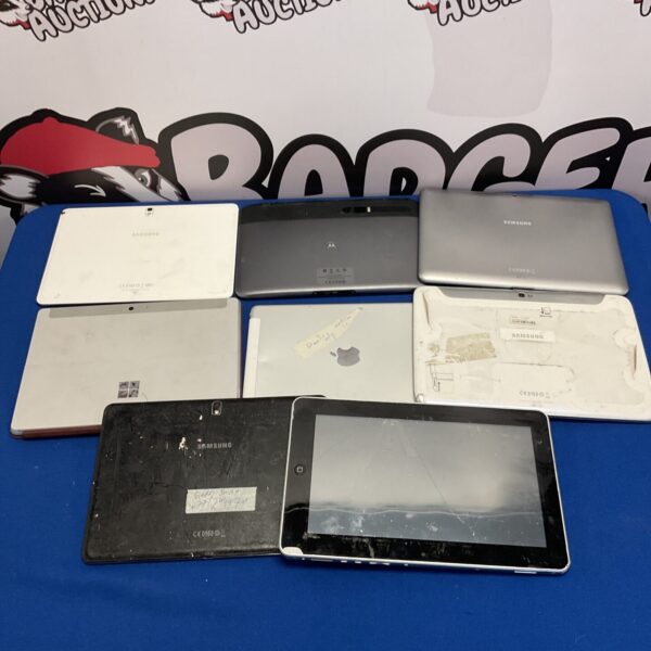 Mixed lot of used Samsung and Apple tablets for sale.