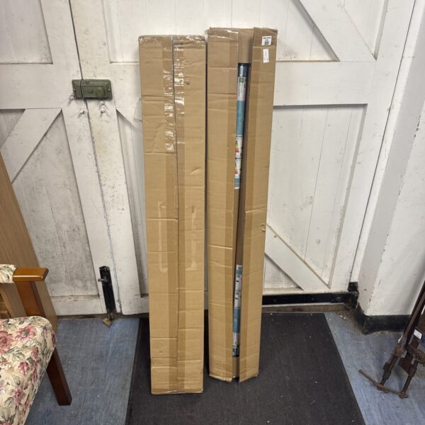 Box lot of Compton Lamps LED T8 daylight bulbs, model LFT422DL.