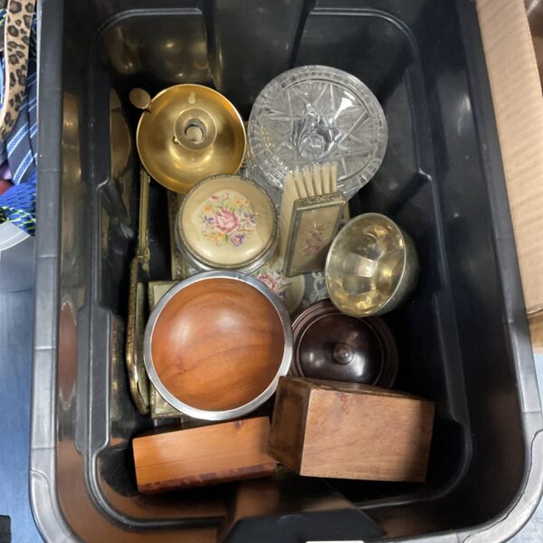 Mixed lot of vintage collectibles including brass and glassware.