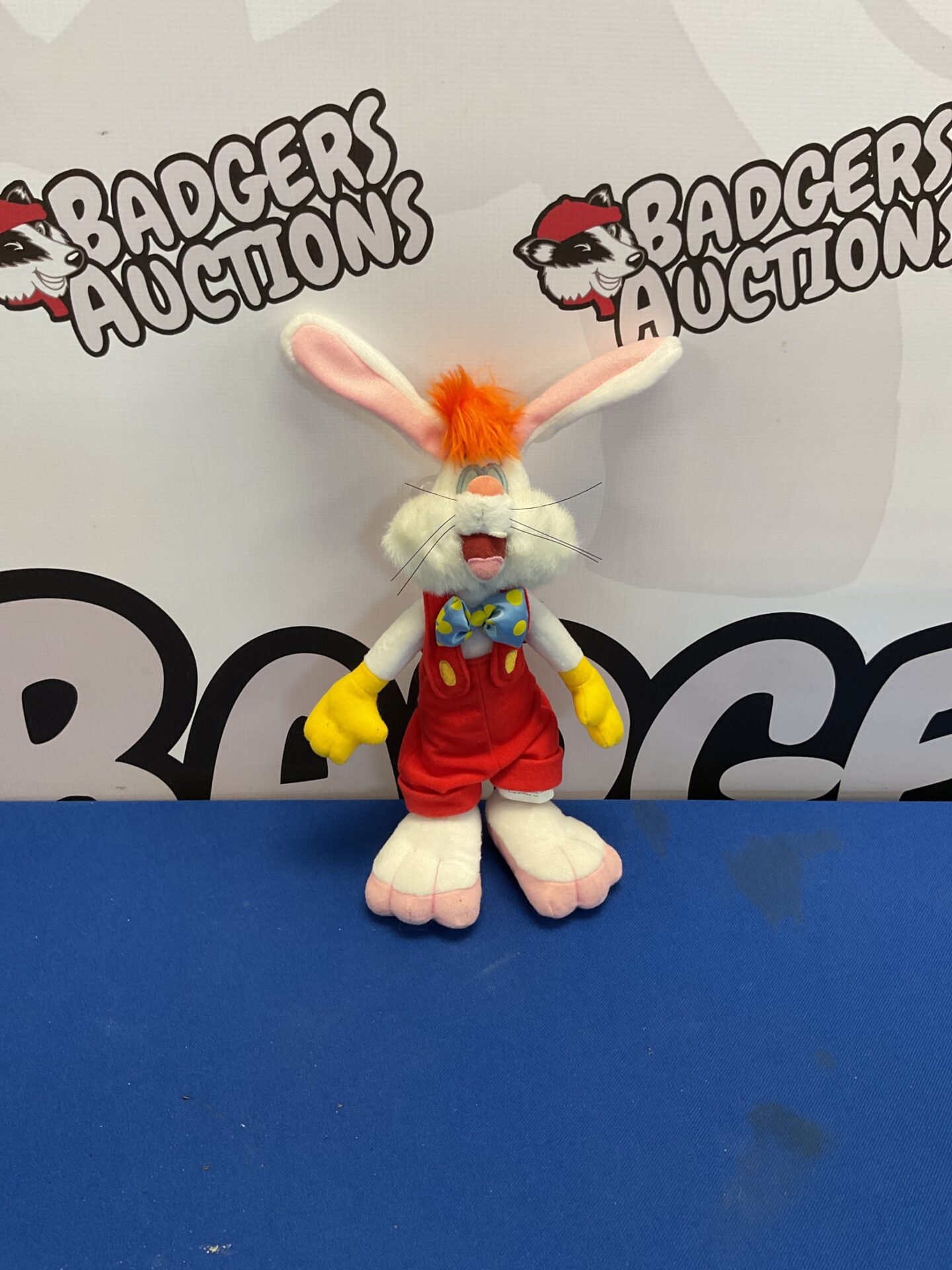 324 Disneyland paris roger rabbit soft toy