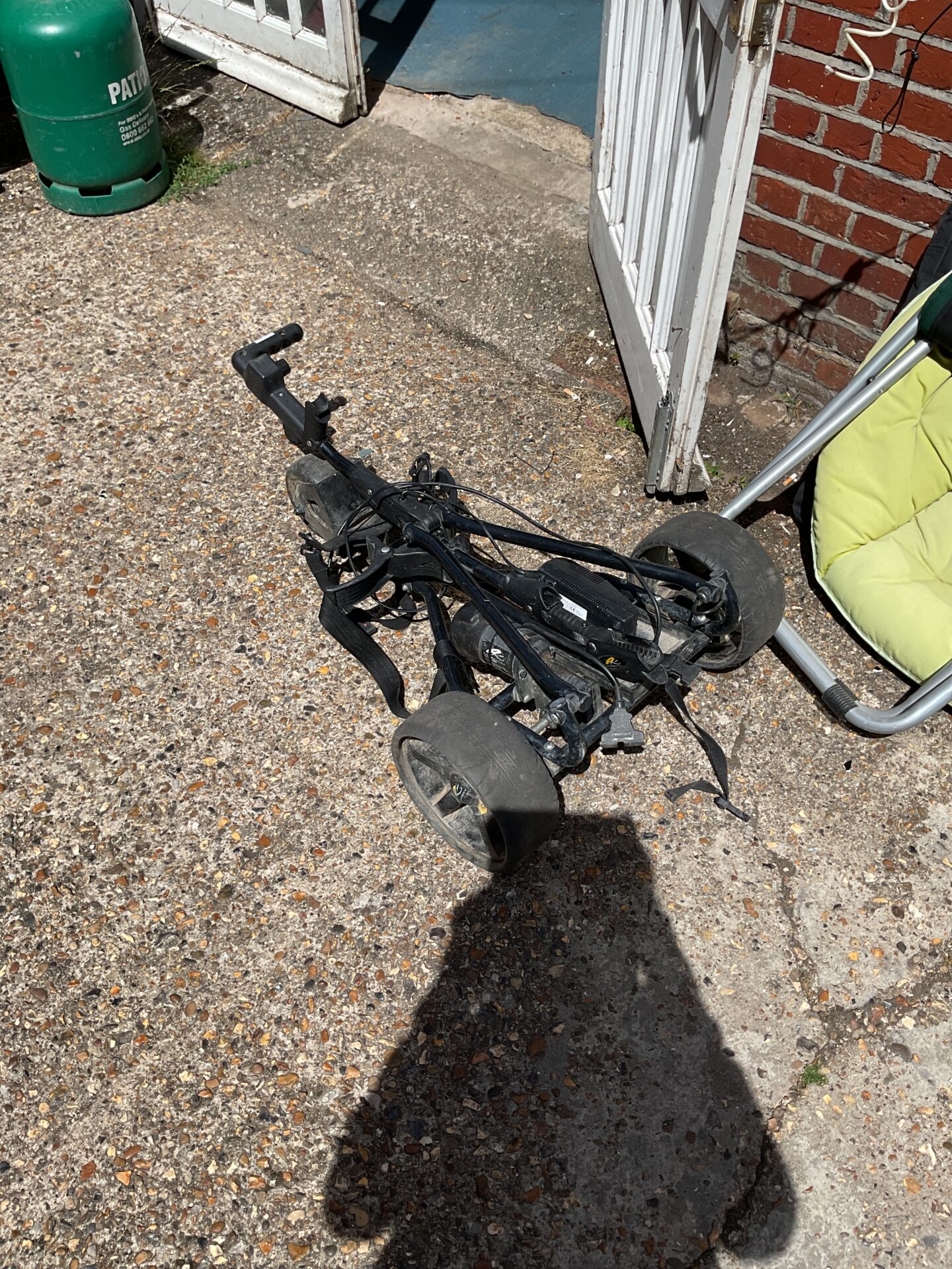1013 Powakaddy electric golf trolley with charger
