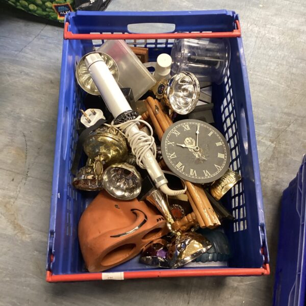 Mixed lot of vintage trophies, lamps, and clocks for collectors.
