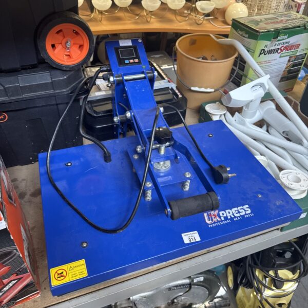 Unresponsive T shirt heat press for spares or repairs.