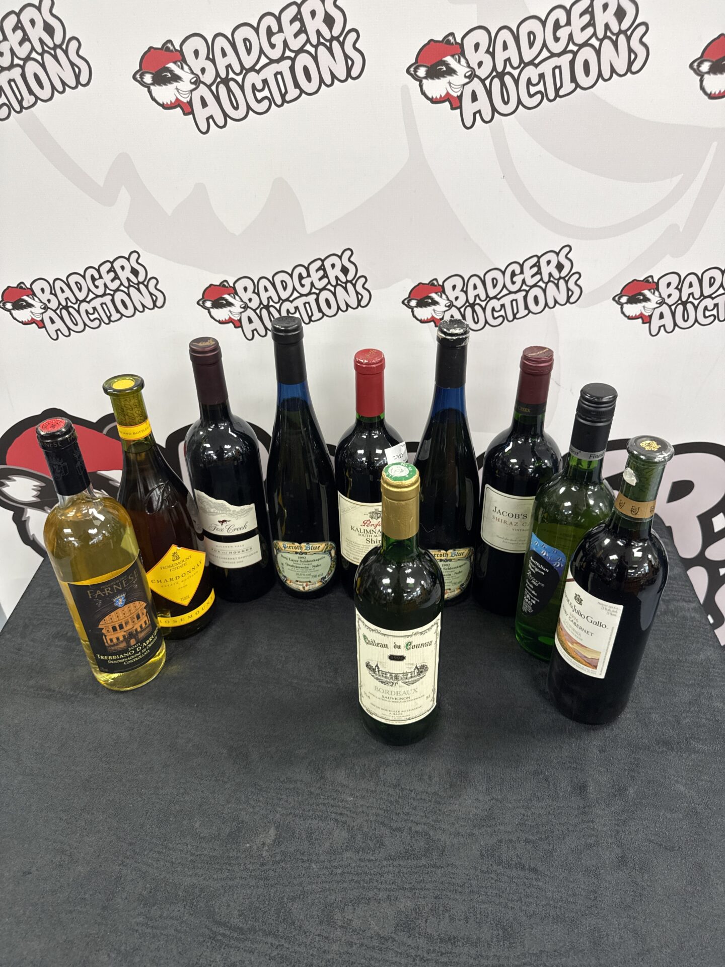 840 Ten bottles of assorted wines