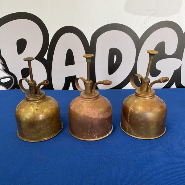 Lot of three vintage brass oil cans for collectors.