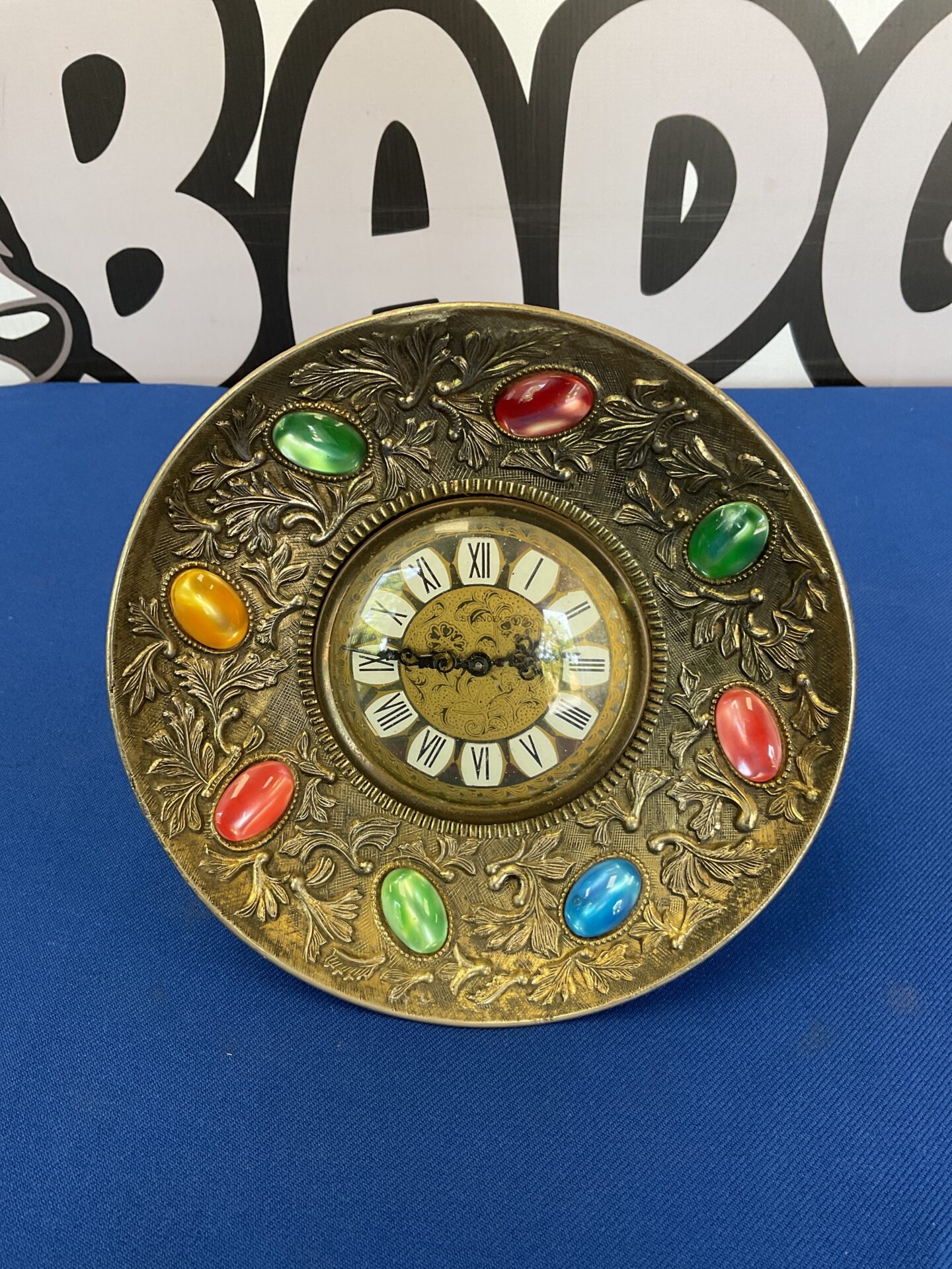 035 Splendex mechanical metal dish mantle clock