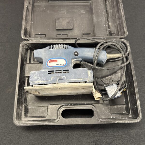 Challenge MS3663 sander in a hard plastic carrying case.