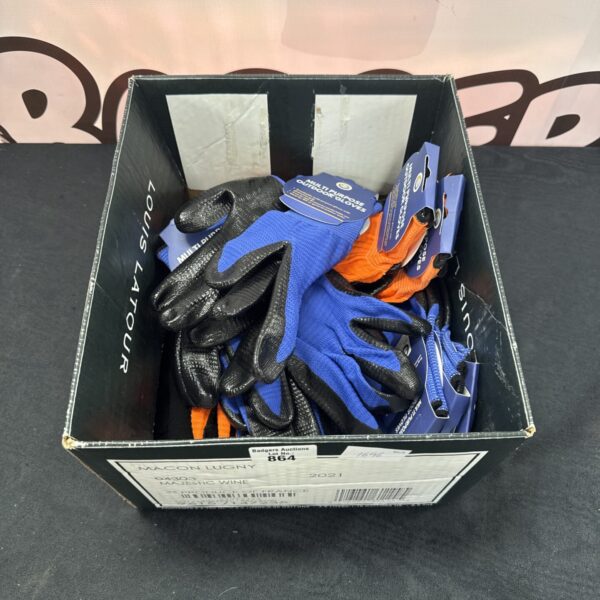 Box of new multi-purpose work gloves, model 864.