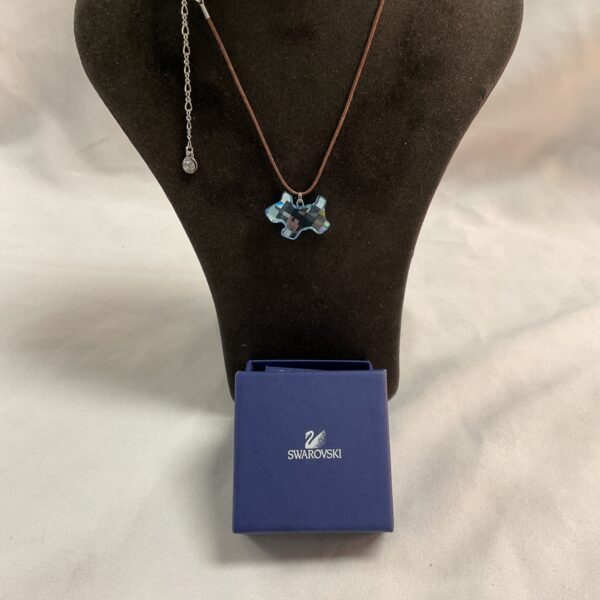 Sparkling Swarovski crystal Scottie dog pendant necklace on chain.