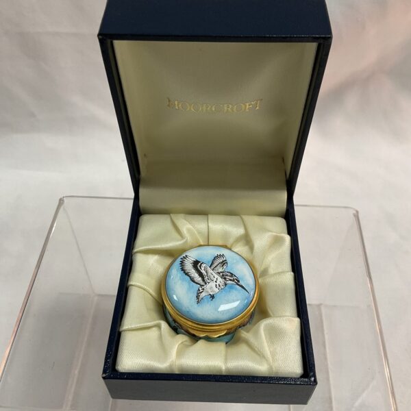 Moorcroft pill pot with bird design in presentation box.
