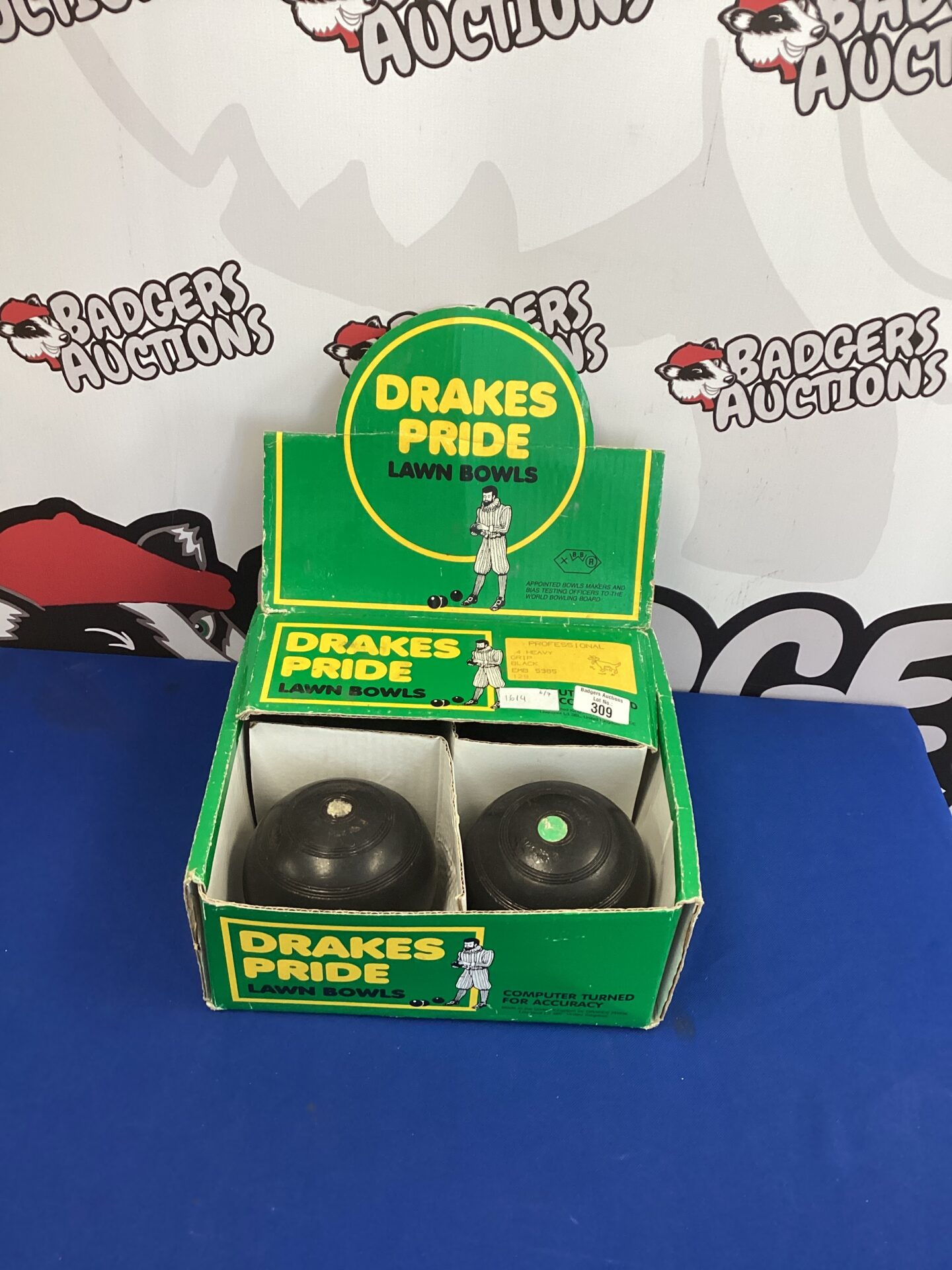 309 Set of Drakes Pride Lawn Bowling Balls