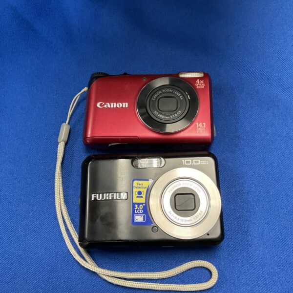 Canon PowerShot A2200 digital camera, compact point and shoot.