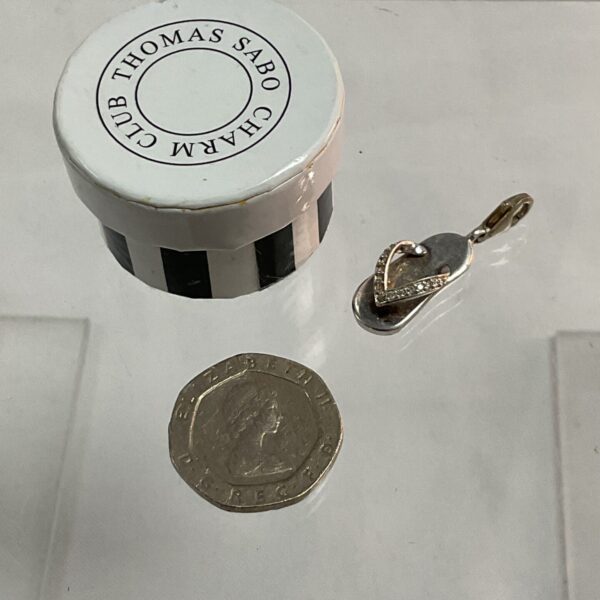 Silver Thomas Sabo flip flop charm for bracelets.