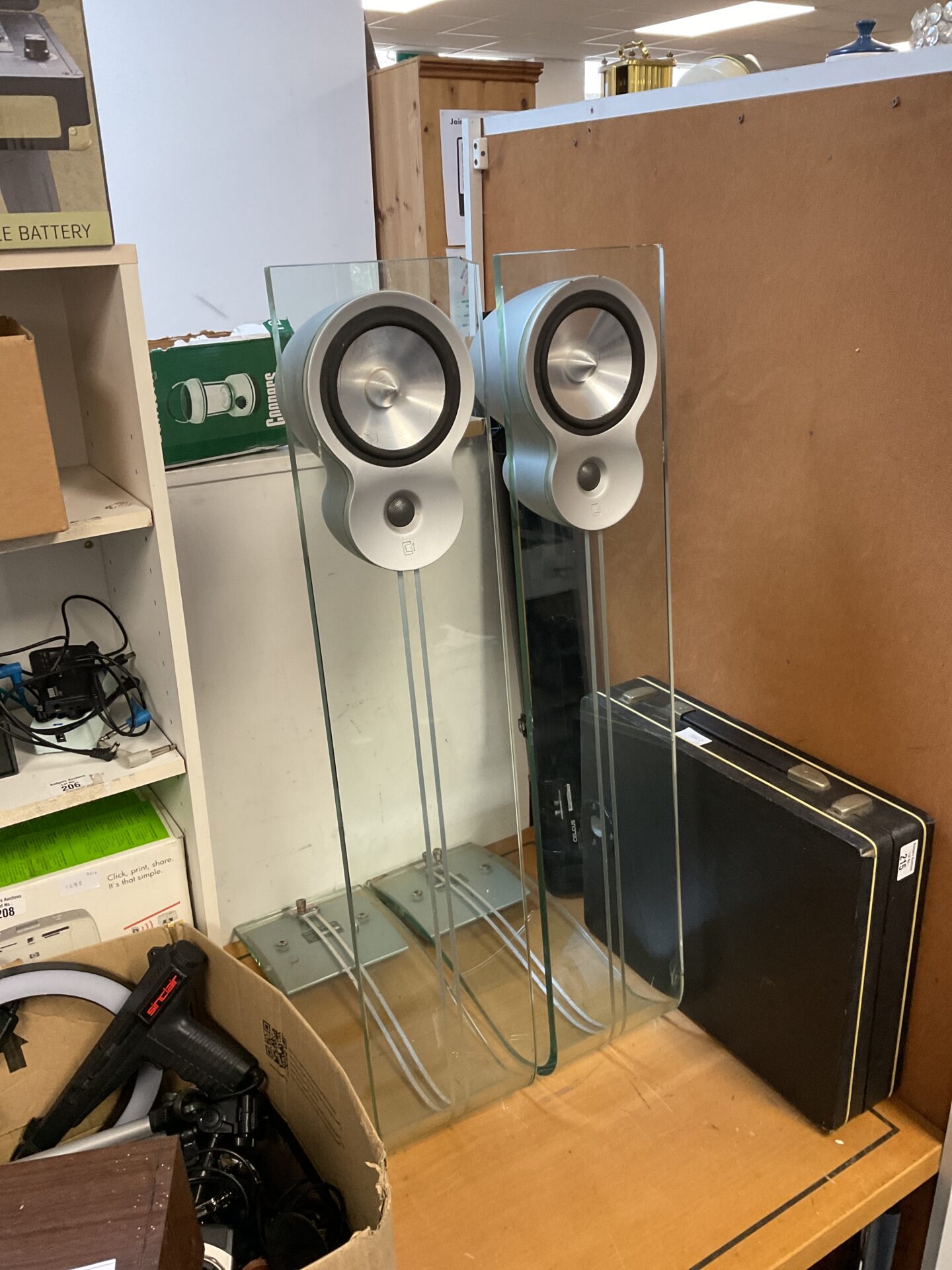 212 Pair of celestion avf 302 speakers
