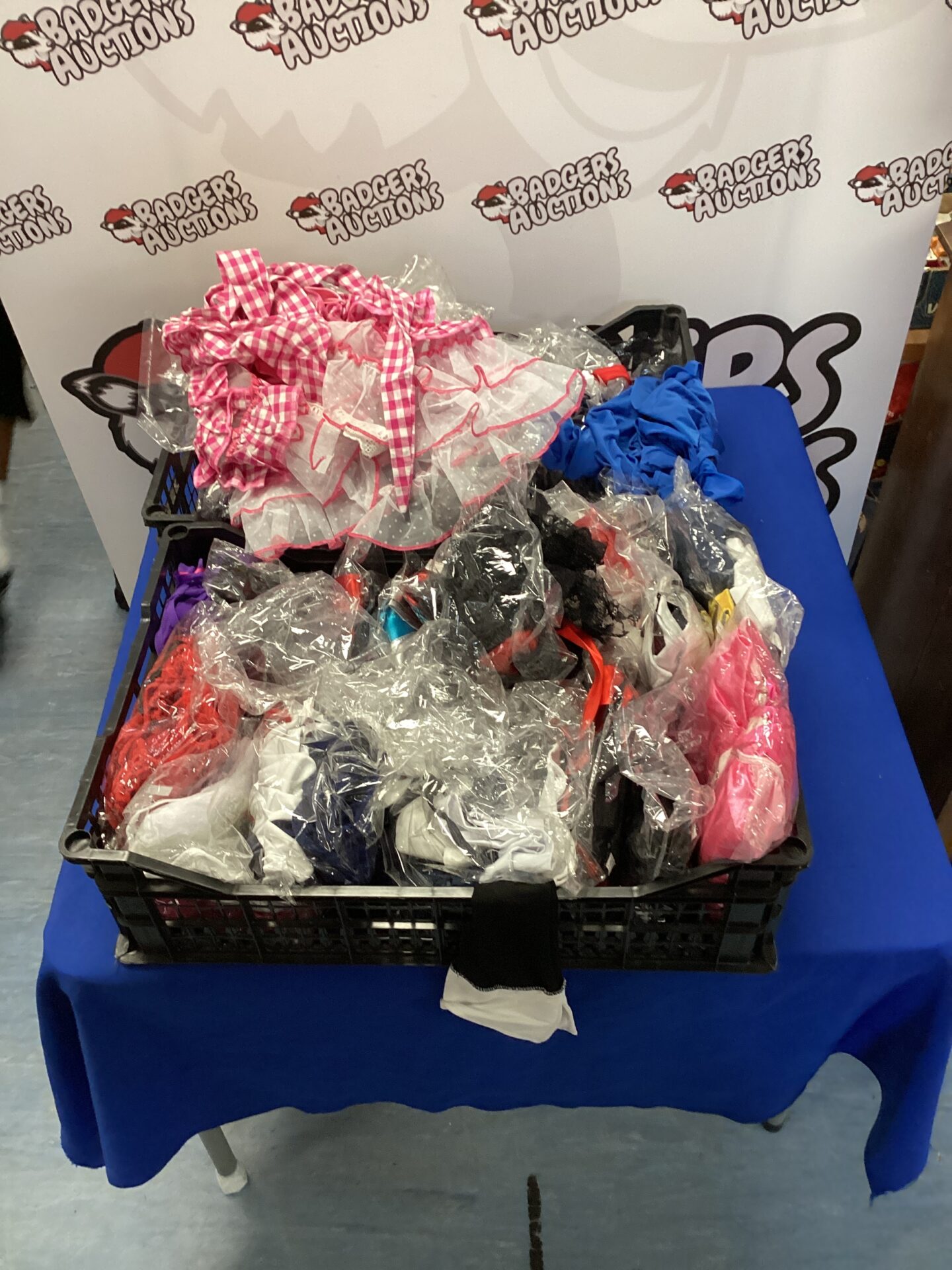 522 Two crates of lingerie all mixed sizes