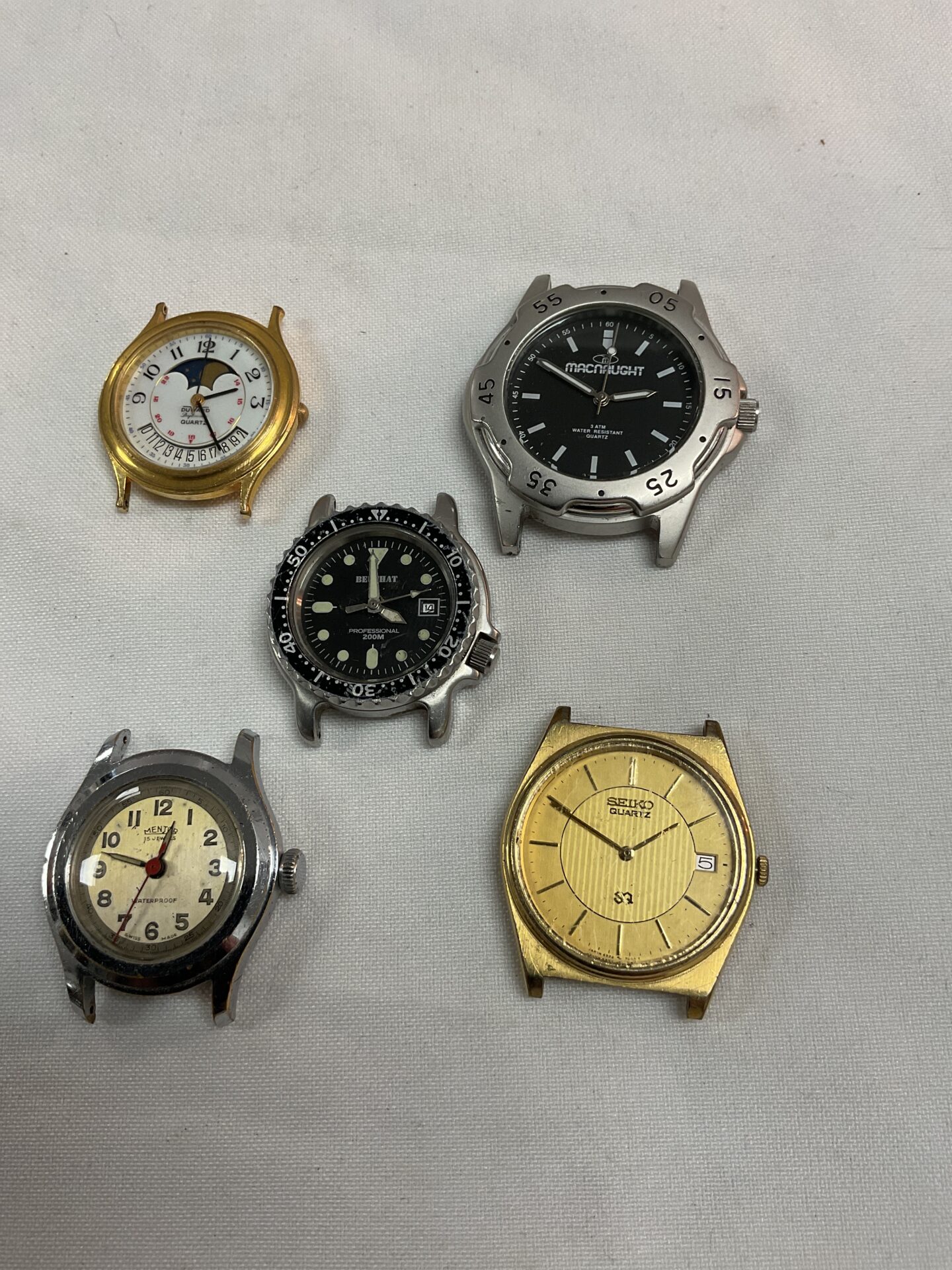 710 Five vintage wristwatches inc Seiko some working