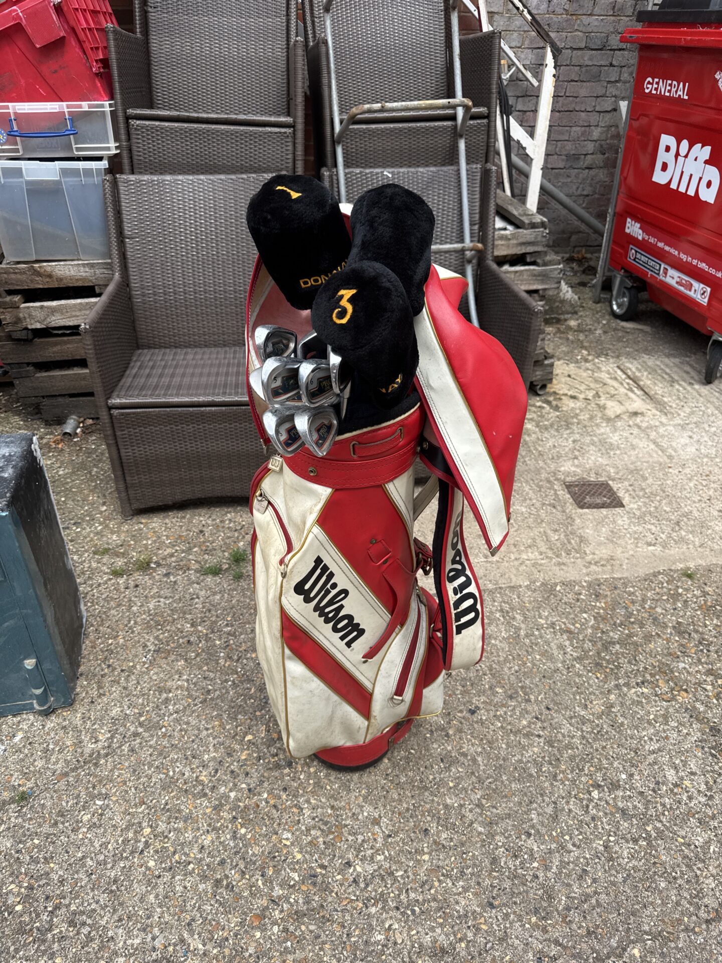 1167 Set of donnay pro one golf clubs in vintage Wilson leather bag