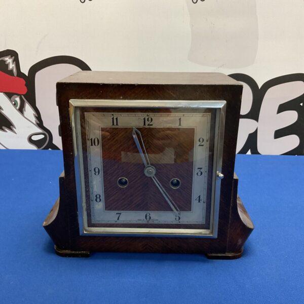 Vintage Art Deco Perivale clock from the 1930s with a cream dial.
