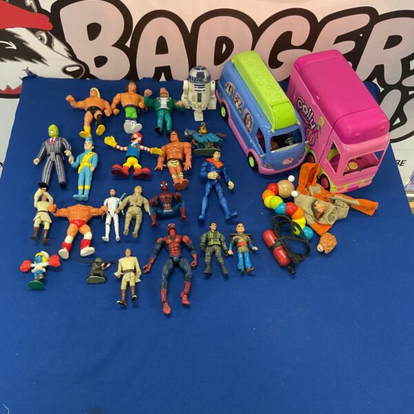 Vintage action figure lot with LFL and Marvel toys displayed.