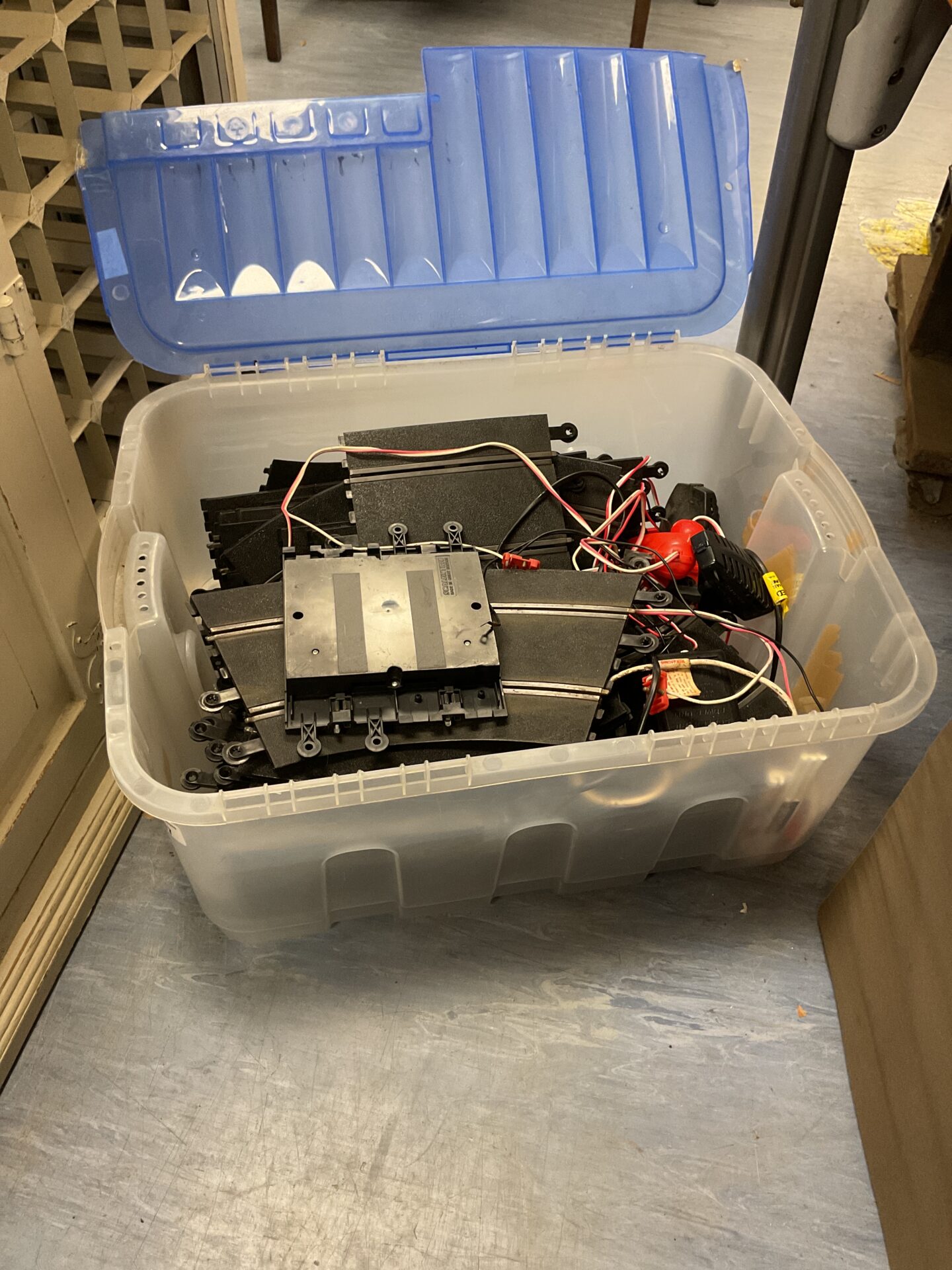 407 Large box of scalextric tracks and accessories