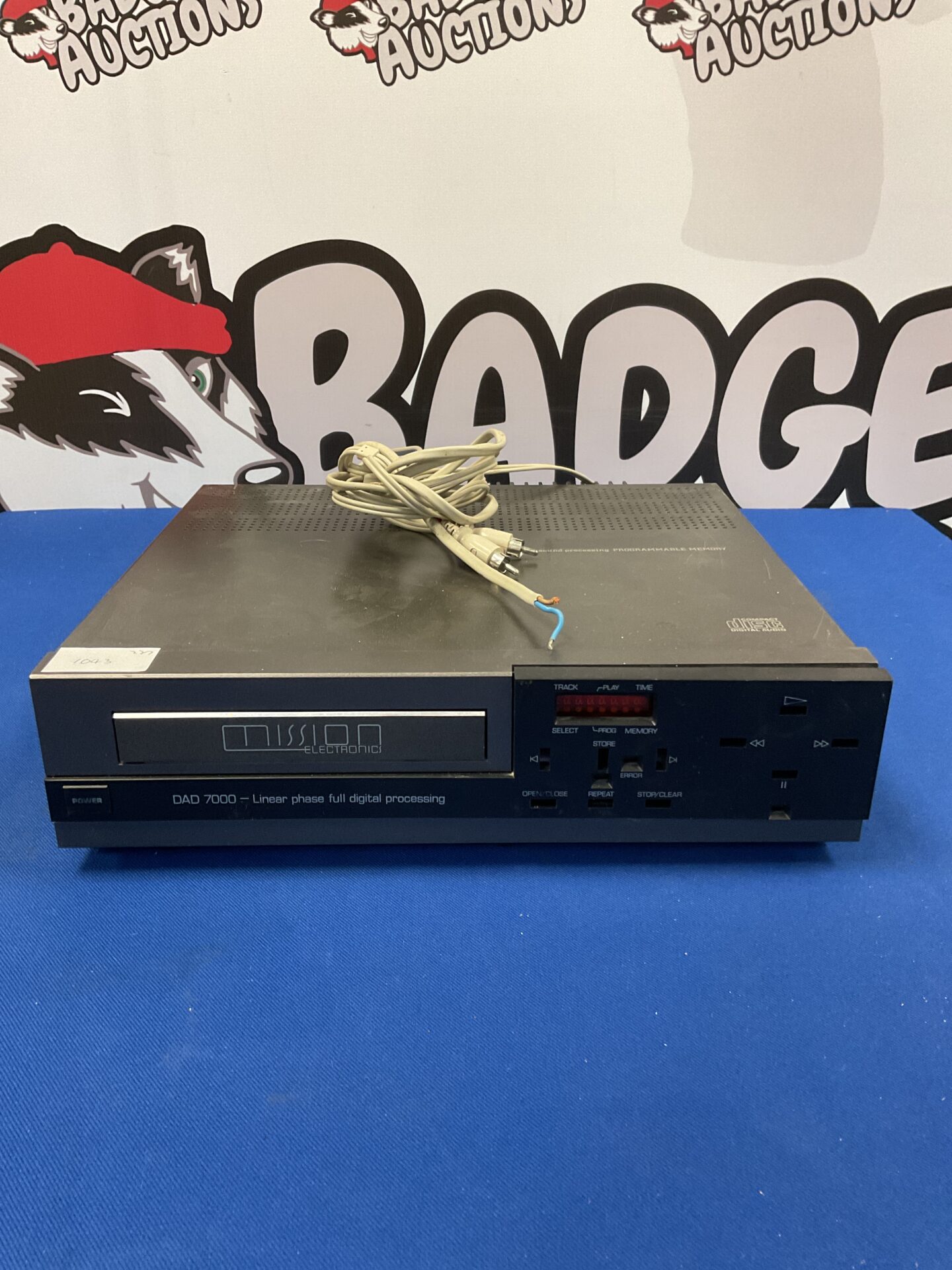146 Mission dad-7000 linear phase full digital processing cd player