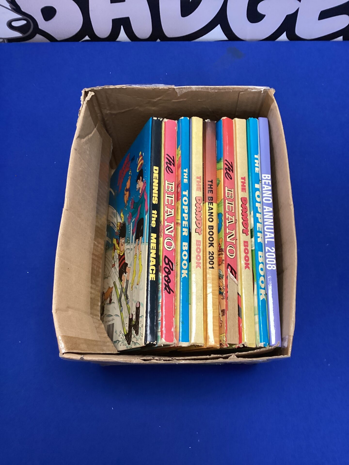 496 Box of beano, dandy & dennis the menace annuals