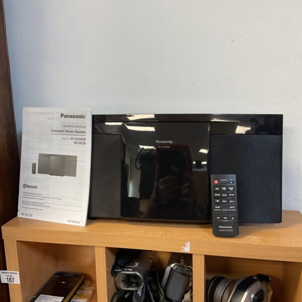 Panasonic SC-HC29DB stereo system, compact Hi-Fi audio equipment.