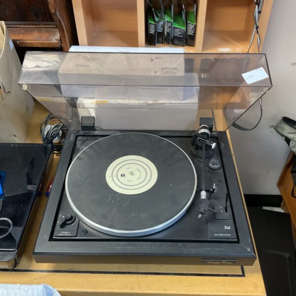 Vintage Dual CS 505-4 turntable in good condition.