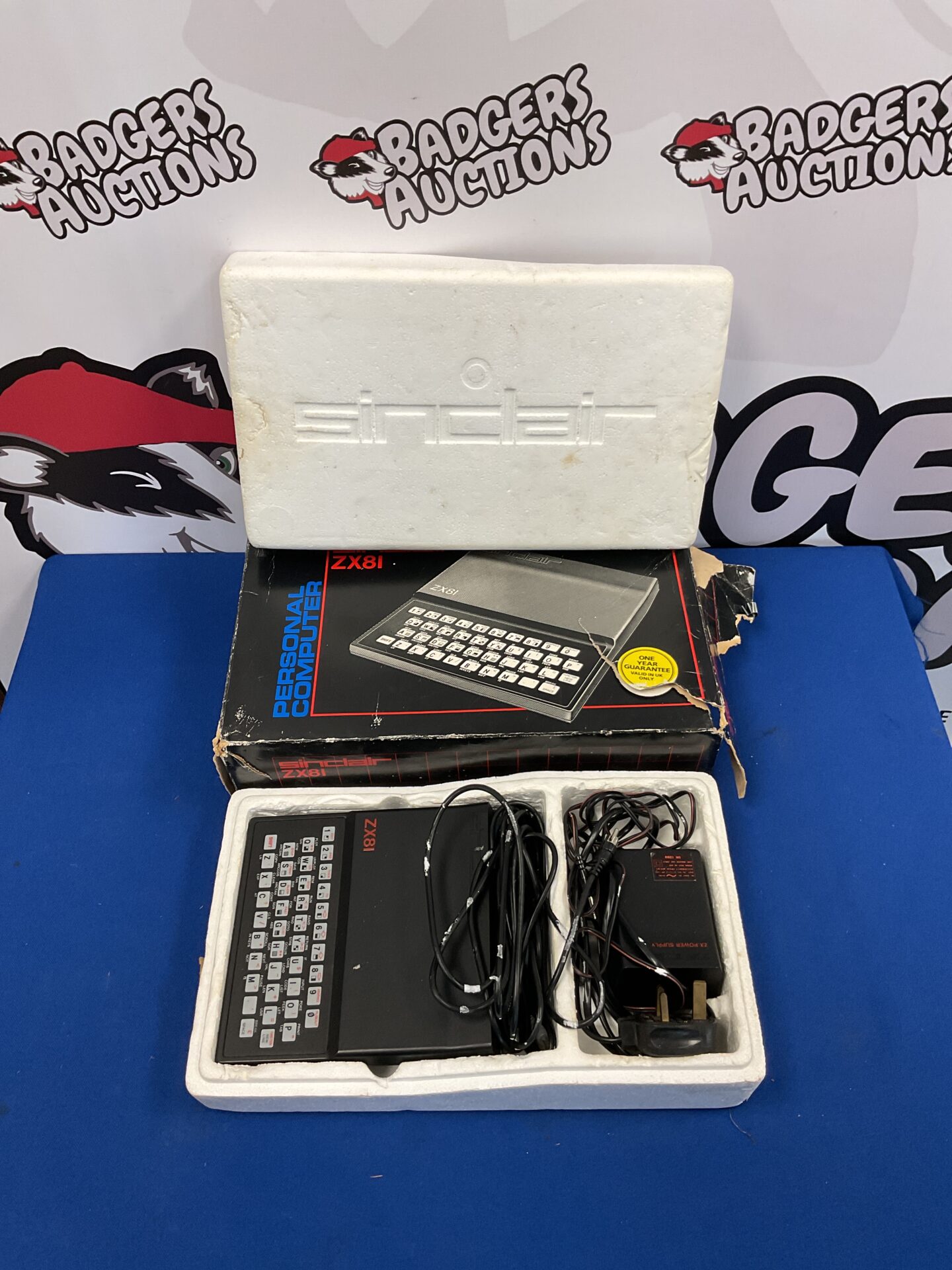 212 Boxed sinclair zx81 computer with power supply