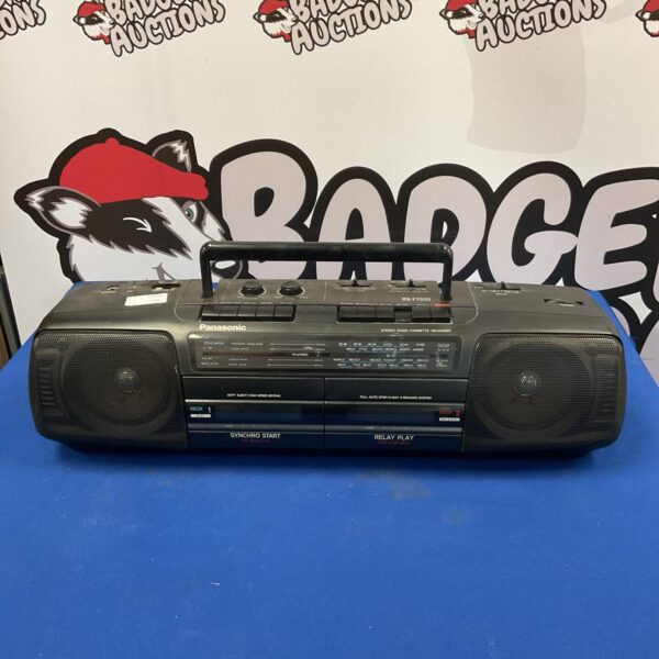 Vintage Panasonic rx-ft510 boombox radio cassette player in good condition.