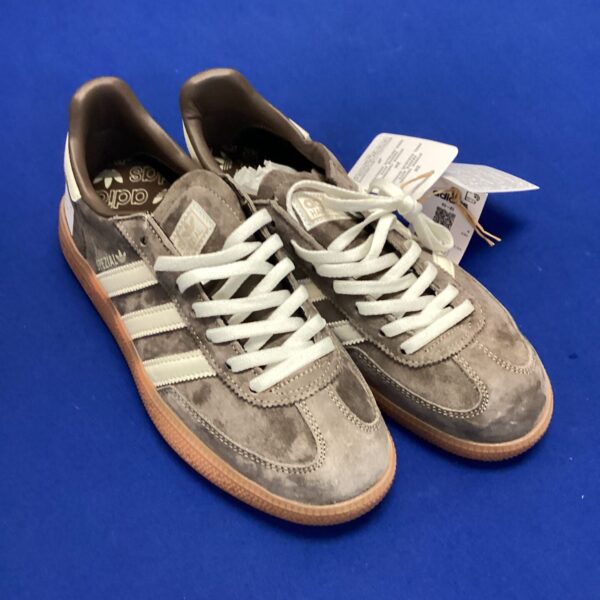 New Adidas Spezial trainers size 6, suede upper, retro style.