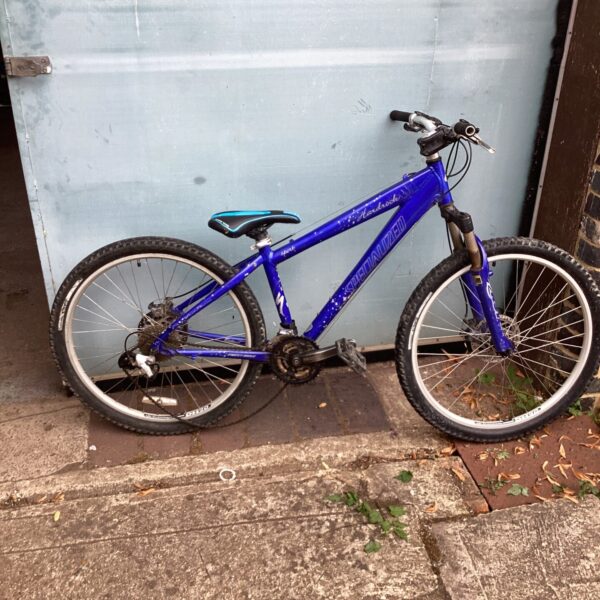 Blue Specialized Hardrock mountain bike, vintage bicycle.