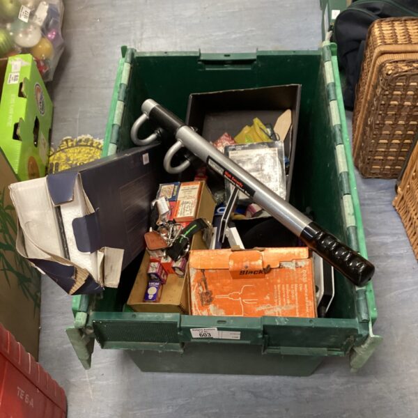 Mixed lot of car accessories and serving platter.