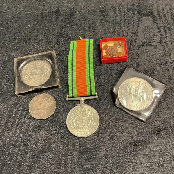 WWII Defence Medal and Life Saving Bronze Medal collection.