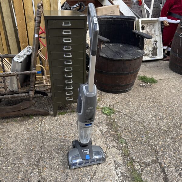 Vax OnePWR Glide cordless hoover in used condition.