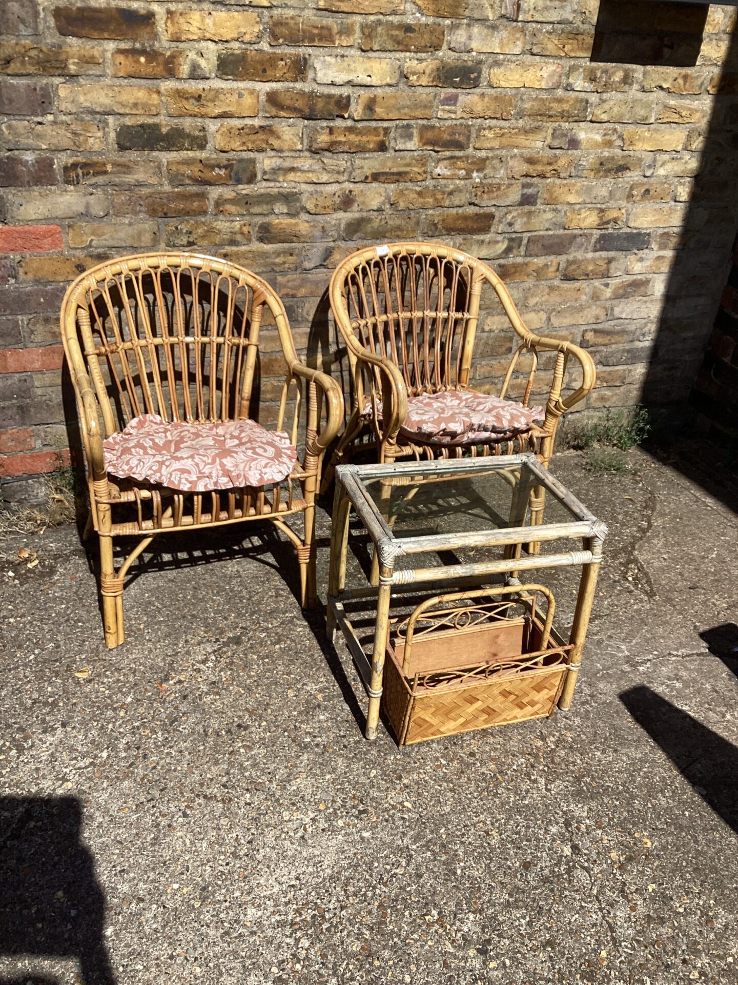 1014 Bamboo post chairs with glass topped table