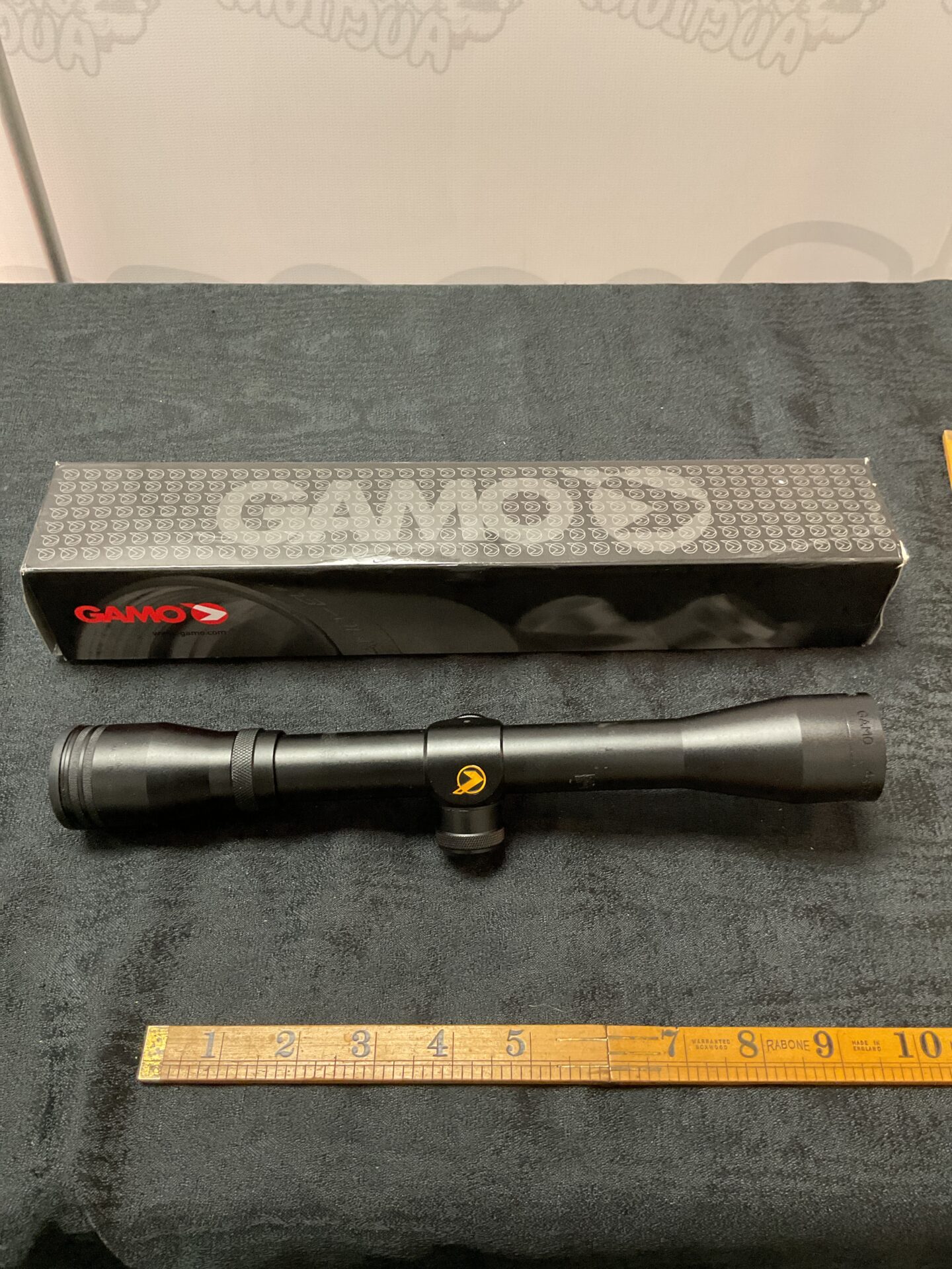 885 New in box gamo 4×32 Rifle scope
