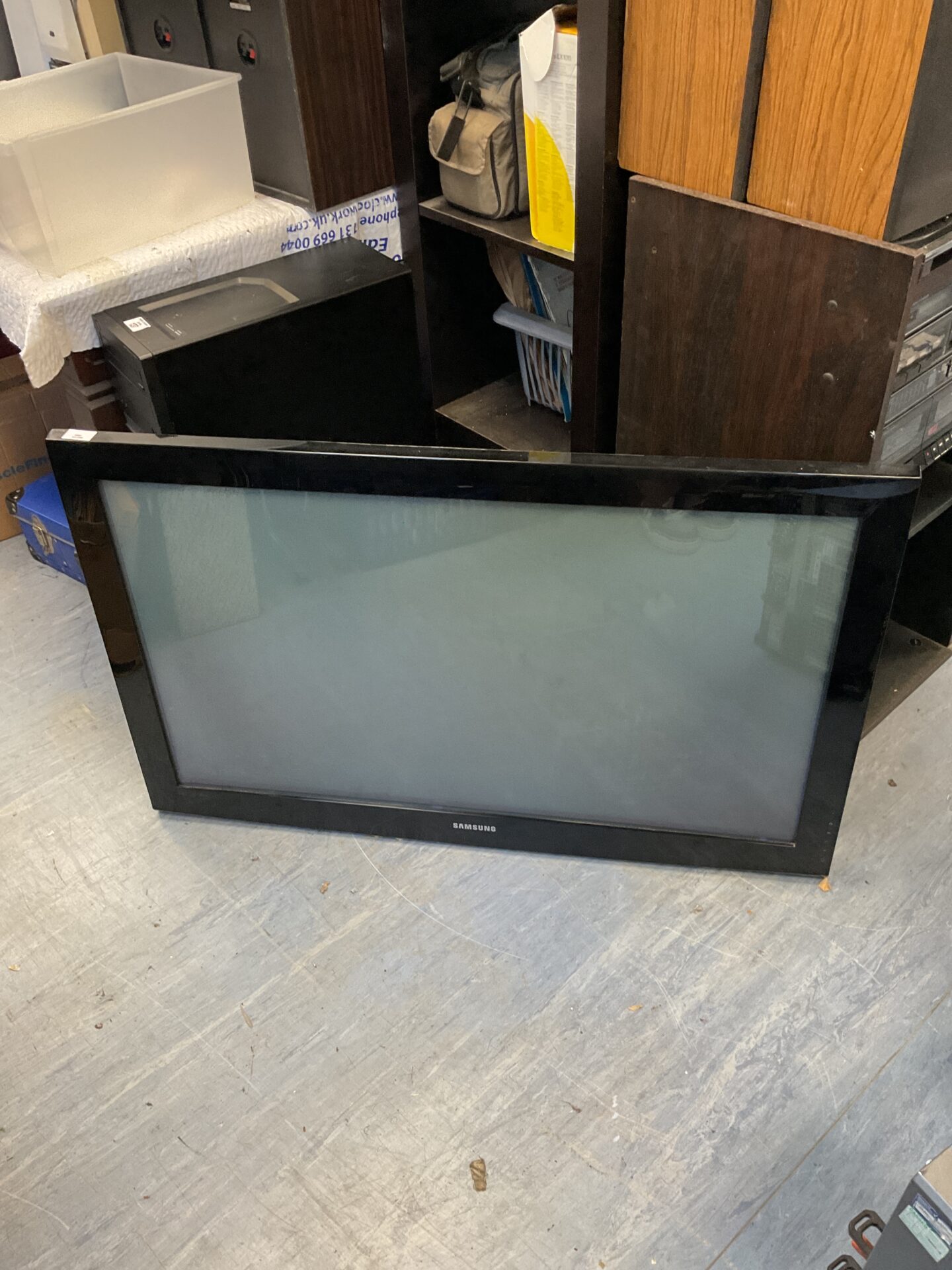 145 Samsung 40 hd plasma tv working no remote