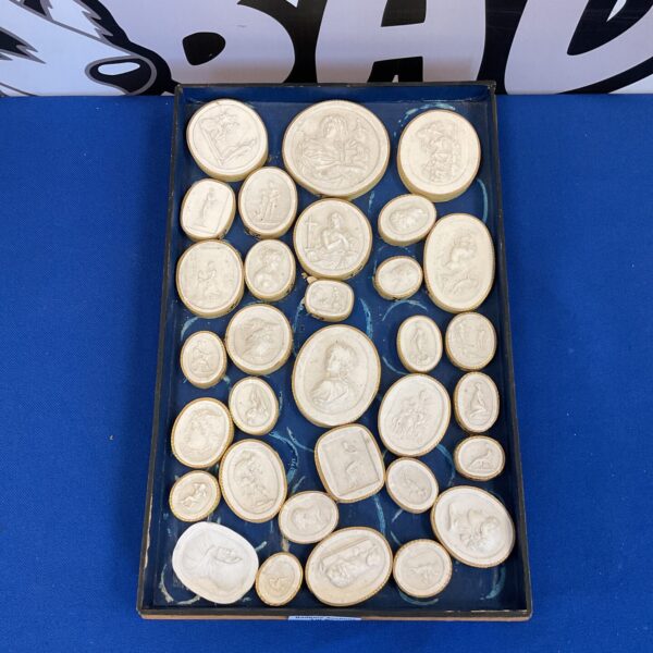 Victorian Grand Tour cameos collection, antique shell carvings.