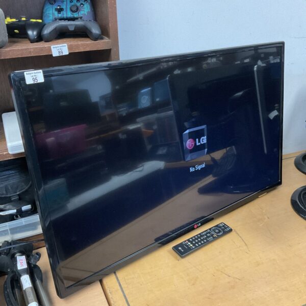 Front view of LG 42 inch flat screen TV displaying "No Signal".