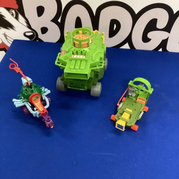 Vintage Teenage Mutant Ninja Turtles toys lot, collectible action figures.