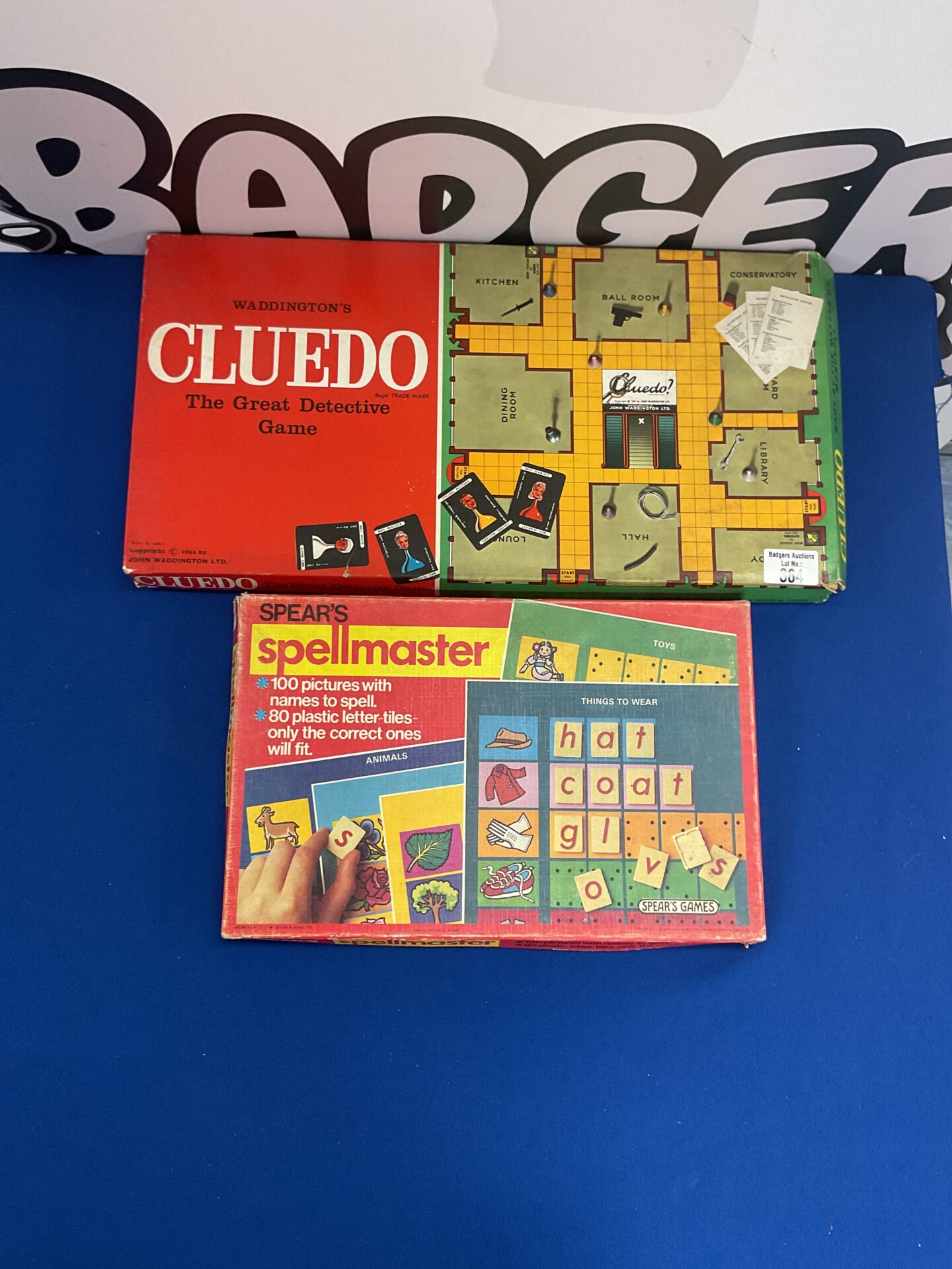 358 Two vintage board games inc cluedo