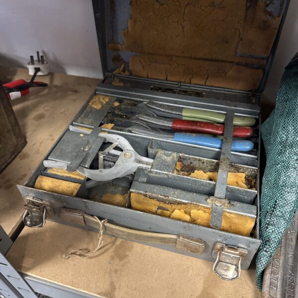 Vintage Hellerman Cable Crimping Tool Set, model mk2, in metal case.