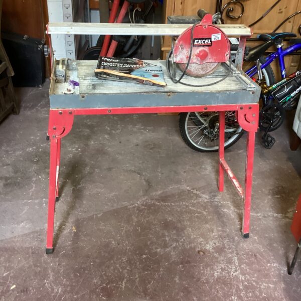 Red Excel tile cutter unit for DIY floor tiling projects.