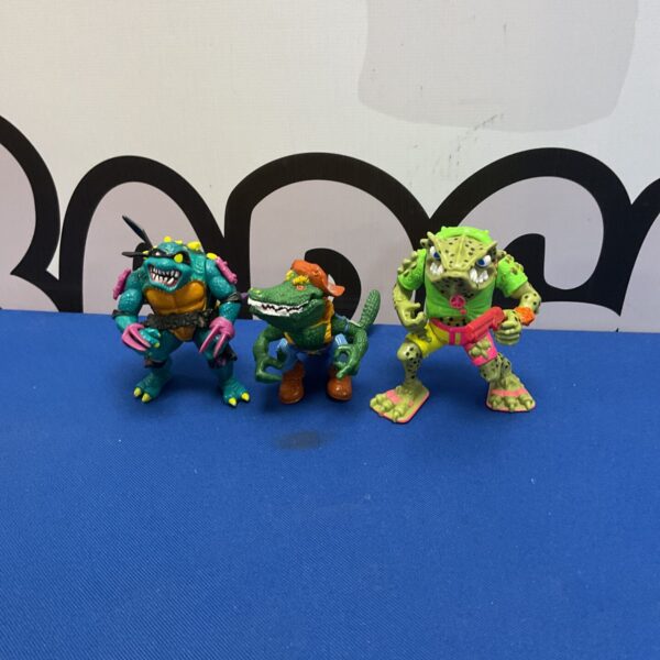 Vintage Teenage Mutant Ninja Turtles villains action figure lot.